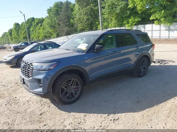 1FMUK7KH0SGA40124 2025 FORD EXPLORER - Image 2