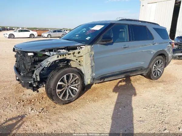 1FMUK7KH0SGA99562 2025 FORD EXPLORER - Image 2