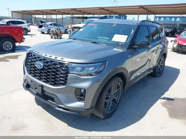 1FMUK7KH1SGA36759 2025 FORD EXPLORER - Image 2