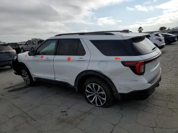 1FMUK7KH1SGA79076 2025 FORD EXPLORER - Image 2