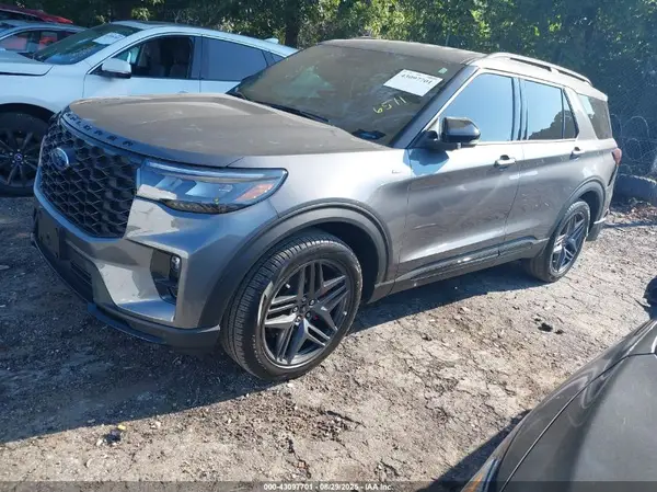 1FMUK7KH1SGA96511 2025 FORD EXPLORER - Image 2