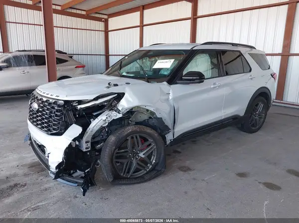 1FMUK7KH1TGA35998 2026 FORD EXPLORER - Image 2