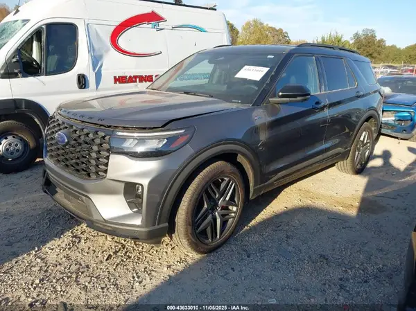 1FMUK7KH3SGB56188 2025 FORD EXPLORER - Image 2