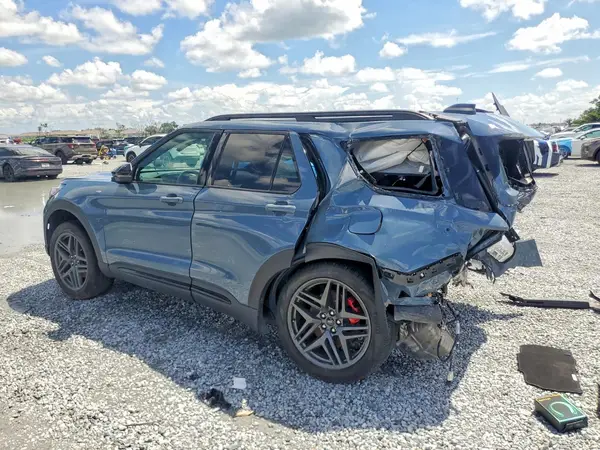 1FMUK7KH4TGA09346 2026 FORD EXPLORER - Image 2