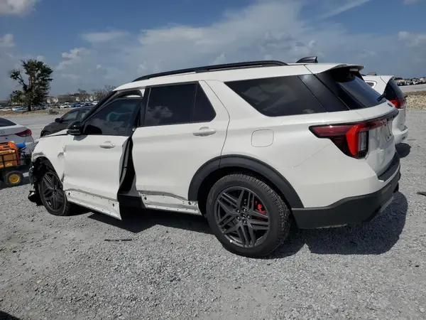 1FMUK7KH5SGB01547 2025 FORD EXPLORER - Image 2