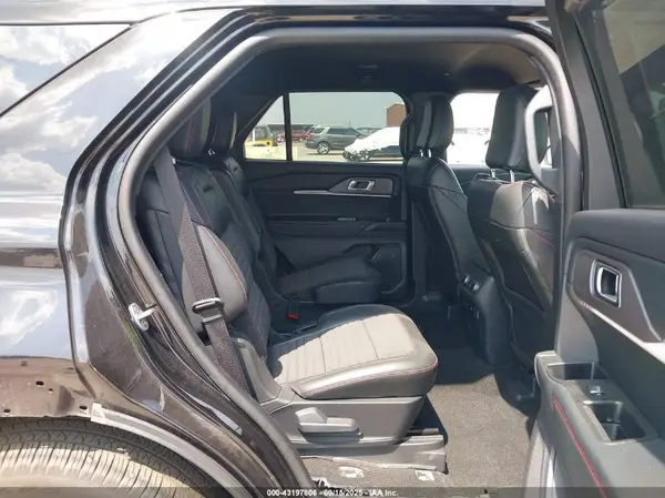 1FMUK7KH5SGB15450 2025 FORD EXPLORER - Image 8
