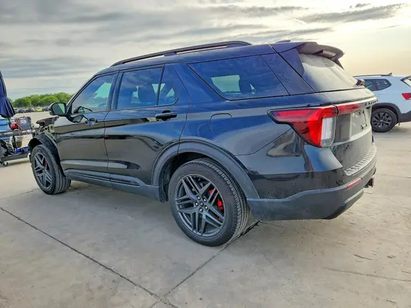1FMUK7KH5SGB89581 2025 FORD EXPLORER - Image 2