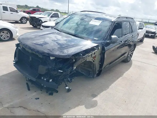 1FMUK7KH5TGB13831 2026 FORD EXPLORER - Image 2