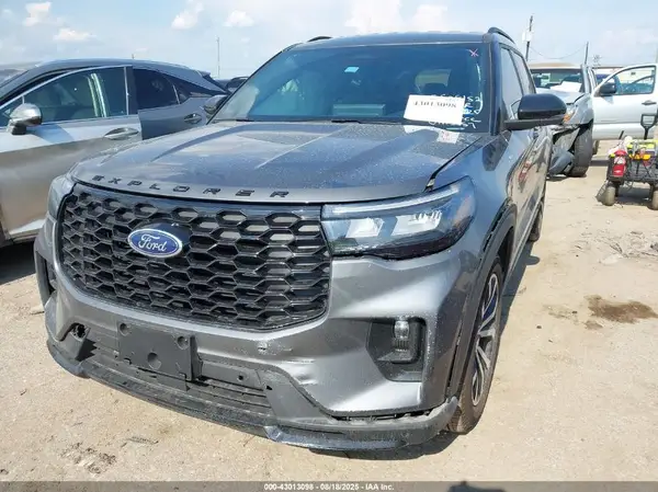 1FMUK7KH7SGB35957 2025 FORD EXPLORER - Image 2