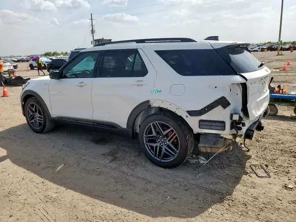 1FMUK7KH8SGA90978 2025 FORD EXPLORER - Image 2