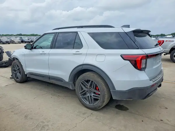 1FMUK7KH9TGA55657 2026 FORD EXPLORER - Image 2