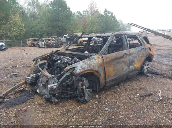 1FMUK7KHXSGB25018 2025 FORD EXPLORER - Image 2