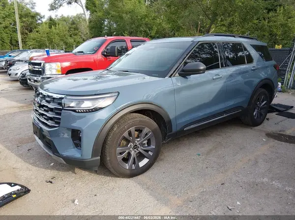 1FMUK8DH0SGA09037 2025 FORD EXPLORER - Image 2