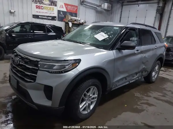 1FMUK8DH0SGA35718 2025 FORD EXPLORER - Image 2