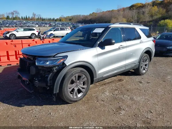 1FMUK8DH0SGA44483 2025 FORD EXPLORER - Image 2