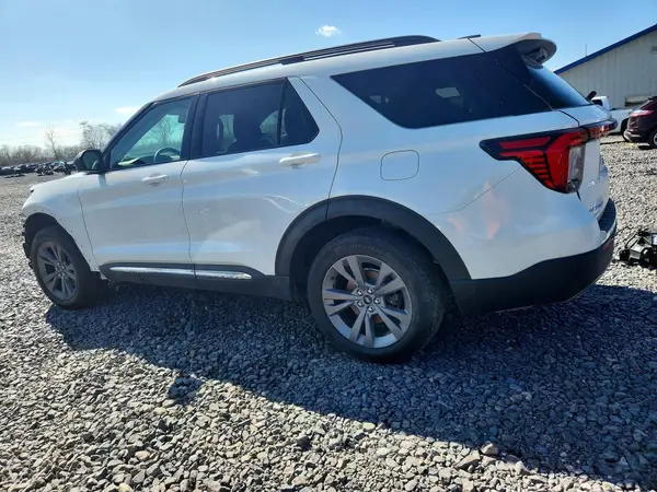 1FMUK8DH0SGA47836 2025 FORD EXPLORER - Image 2