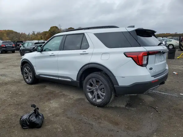 1FMUK8DH0SGB76840 2025 FORD EXPLORER - Image 2