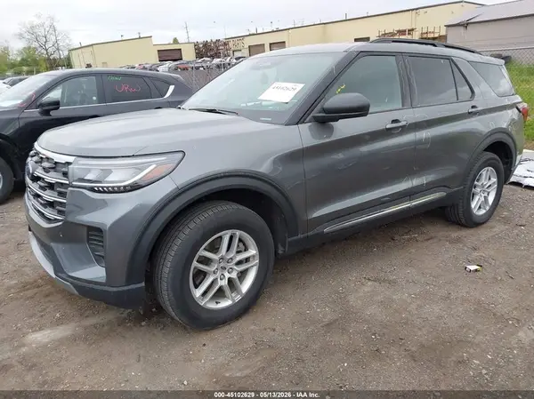 1FMUK8DH0SGC78932 2025 FORD EXPLORER - Image 2