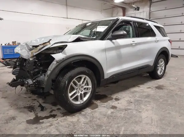1FMUK8DH0TGA00825 2026 FORD EXPLORER - Image 2