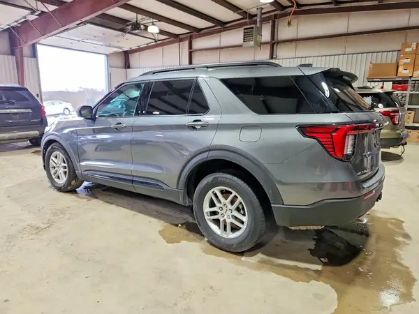 1FMUK8DH0TGA12893 2026 FORD EXPLORER - Image 2