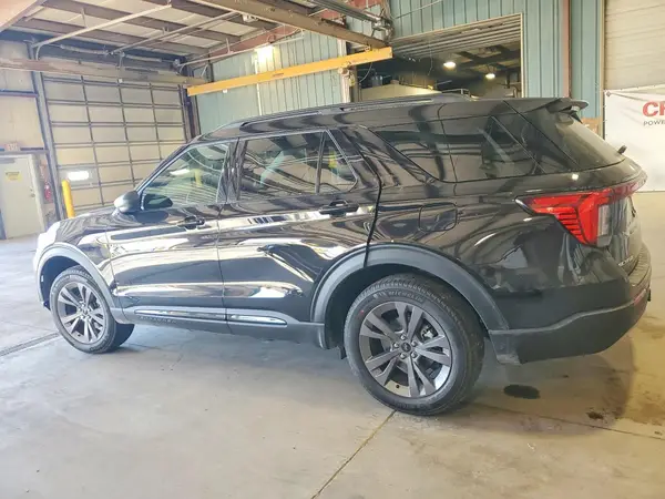 1FMUK8DH0TGA88792 2026 FORD EXPLORER - Image 2