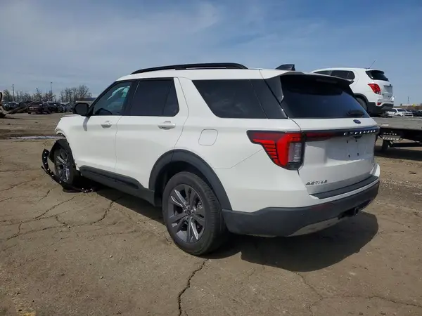 1FMUK8DH1TGA01384 2026 FORD EXPLORER - Image 2