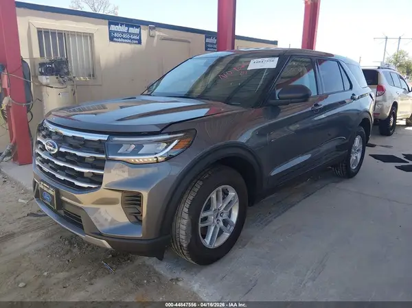 1FMUK8DH1TGA79633 2026 FORD EXPLORER - Image 2
