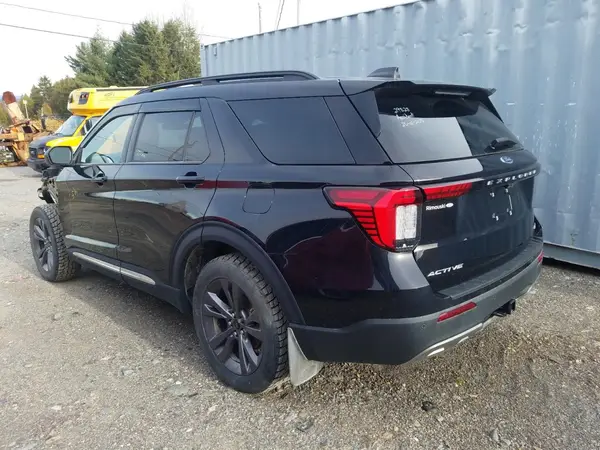 1FMUK8DH2SGA95094 2025 FORD EXPLORER - Image 2
