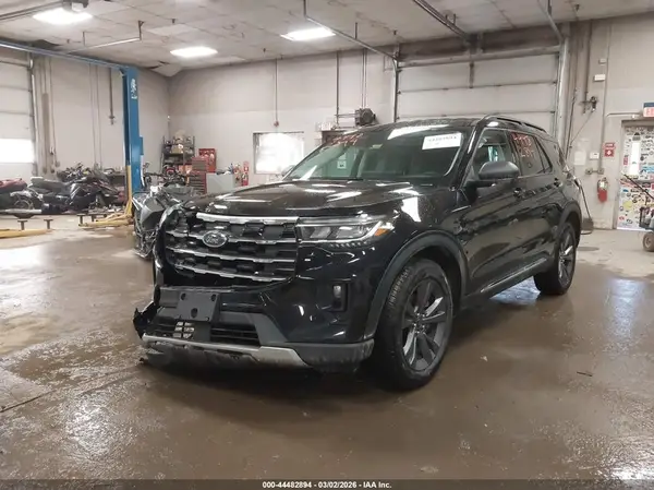 1FMUK8DH2SGB57822 2025 FORD EXPLORER - Image 2