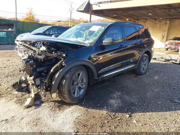 1FMUK8DH2SGB67296 2025 FORD EXPLORER - Image 2