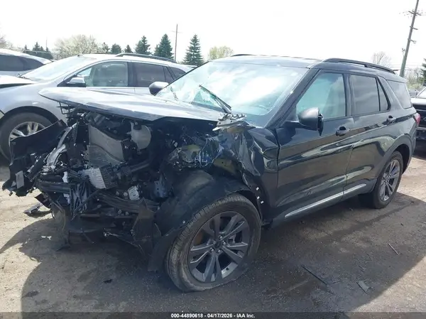 1FMUK8DH2SGB68710 2025 FORD EXPLORER - Image 2