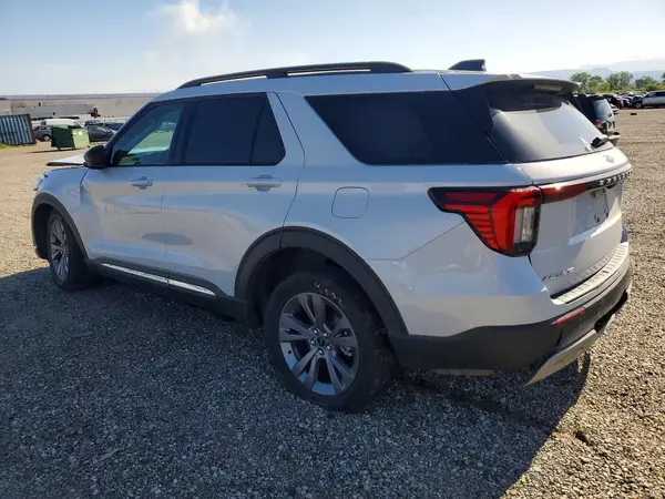 1FMUK8DH2SGC41901 2025 FORD EXPLORER - Image 2