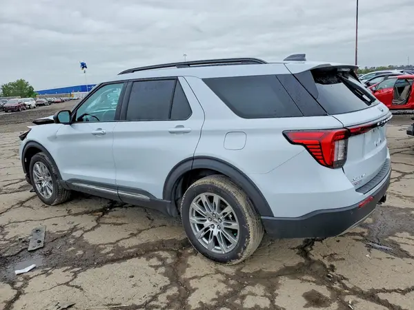1FMUK8DH2SGC98325 2025 FORD EXPLORER - Image 2