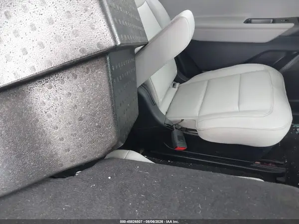 1FMUK8DH2TGA00860 2026 FORD EXPLORER - Image 8