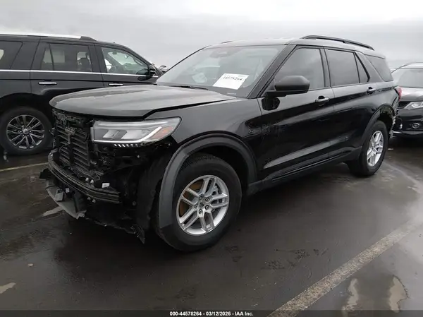 1FMUK8DH2TGA46818 2026 FORD EXPLORER - Image 2