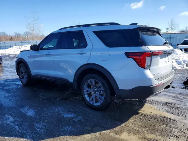 1FMUK8DH2TGA57026 2026 FORD EXPLORER - Image 2