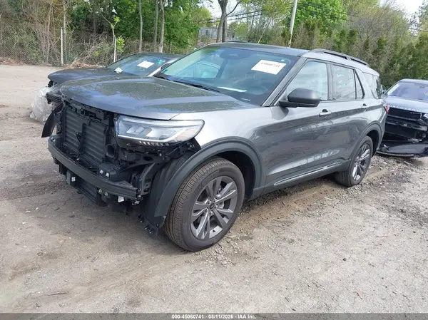 1FMUK8DH3SGA32523 2025 FORD EXPLORER - Image 2