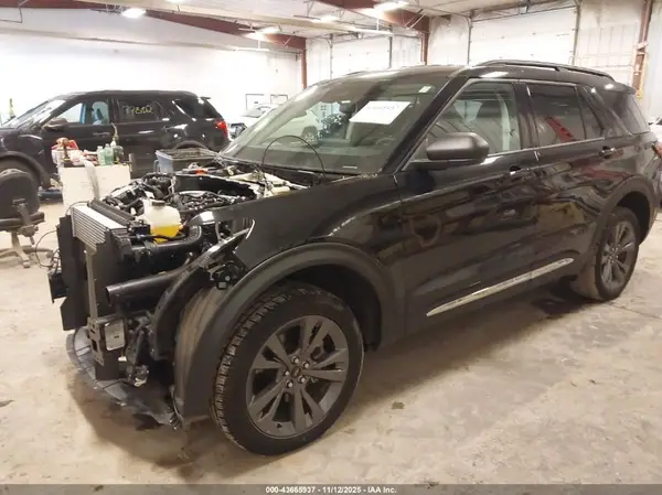 1FMUK8DH3SGA66798 2025 FORD EXPLORER - Image 2