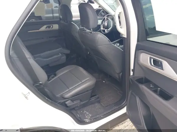 1FMUK8DH3SGB10332 2025 FORD EXPLORER - Image 8