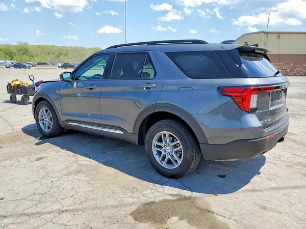 1FMUK8DH3SGC26856 2025 FORD EXPLORER - Image 2