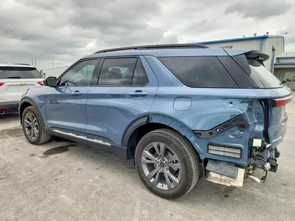 1FMUK8DH3SGC63017 2025 FORD EXPLORER - Image 2