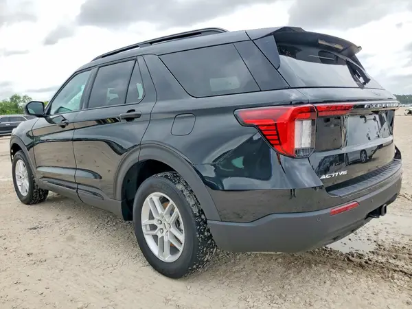 1FMUK8DH3TGA32054 2026 FORD EXPLORER - Image 2
