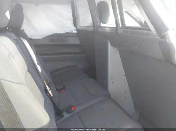 1FMUK8DH4SGA19750 2025 FORD EXPLORER - Image 8