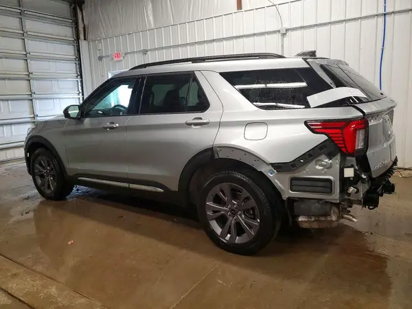 1FMUK8DH4SGA39559 2025 FORD EXPLORER - Image 2