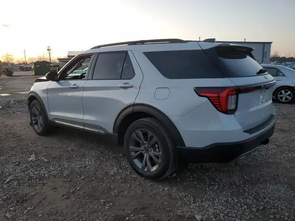 1FMUK8DH4SGB29164 2025 FORD EXPLORER - Image 2