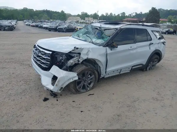 1FMUK8DH5SGB28248 2025 FORD EXPLORER - Image 2