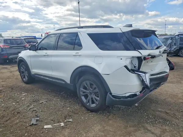 1FMUK8DH5SGB43669 2025 FORD EXPLORER - Image 2