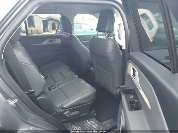 1FMUK8DH5SGC35445 2025 FORD EXPLORER - Image 8