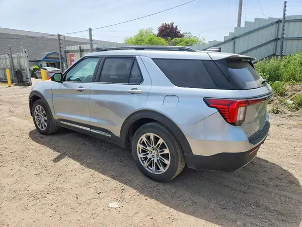 1FMUK8DH6SGA92182 2025 FORD EXPLORER - Image 2