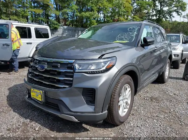 1FMUK8DH6SGB45057 2025 FORD EXPLORER - Image 2